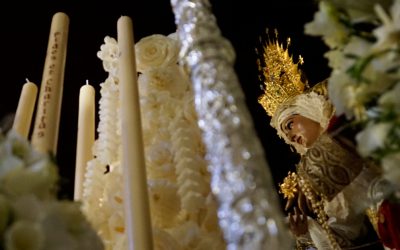 Detalles en la candelería de Fe y Caridad