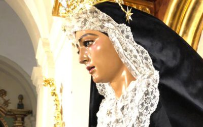 La Virgen de Fe y Caridad, ataviada para la celebración de los difuntos