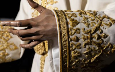 La nueva túnica ‘persa’ del Señor de la Santa Cena